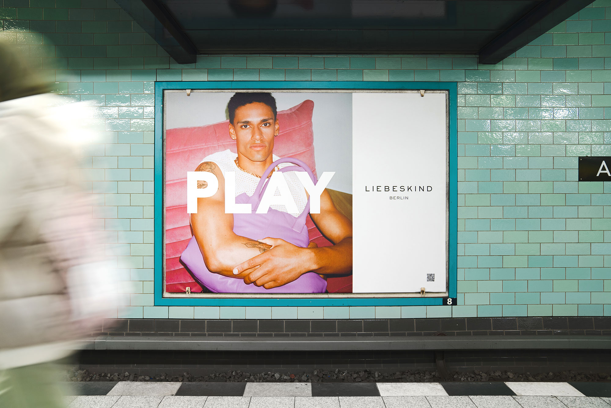 liebeskind-berlin-brand-activation-campaign-alexanderplatz-2